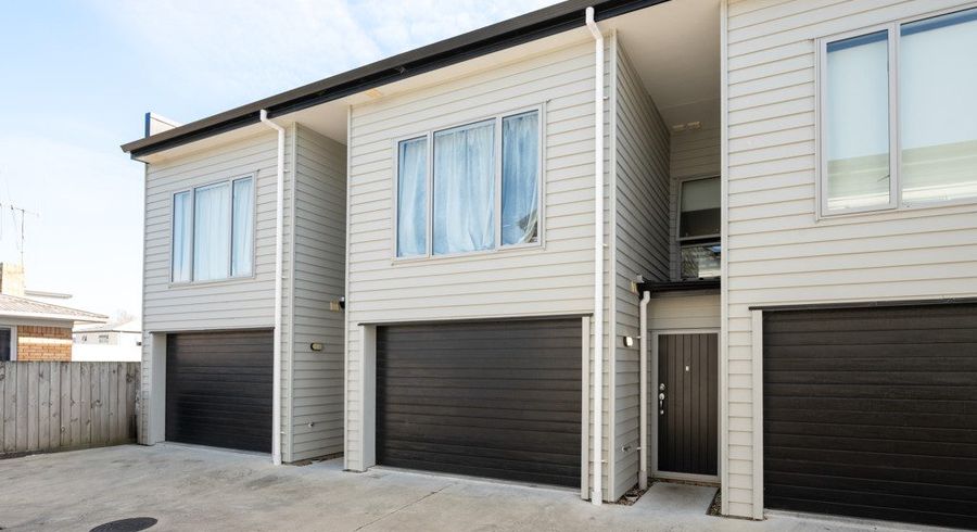  at 2/113 Knighton Road, Hillcrest, Hamilton, Waikato