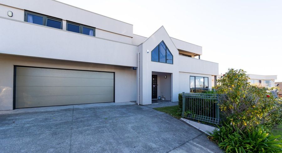  at 84 Churchill Drive, Taradale, Napier, Hawke's Bay