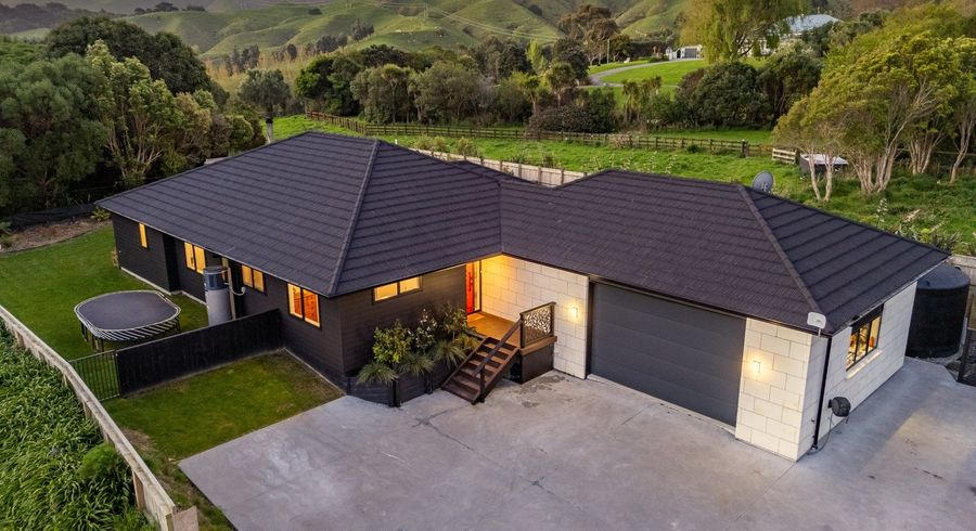  at 355 Grays Road, Pauatahanui, Porirua, Wellington