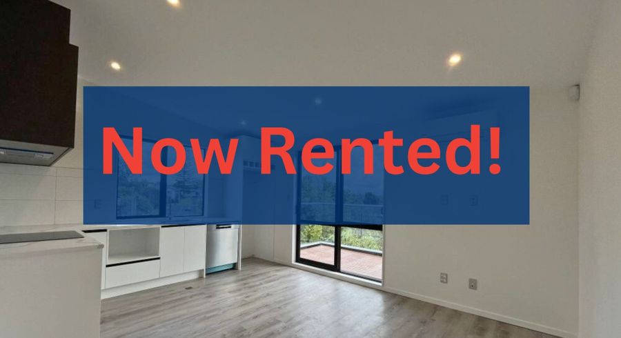  at 8/18 Sylvan Crescent, Te Atatu South, Auckland