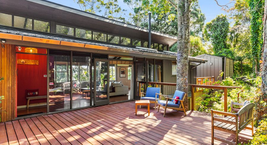  at 10 Rangiwai Road, Titirangi, Auckland
