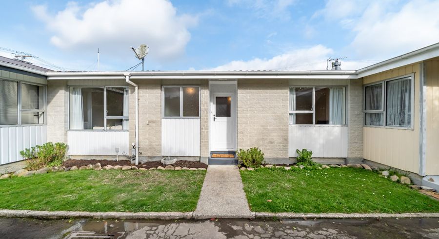  at 2/10 Islington Street, Trentham, Upper Hutt
