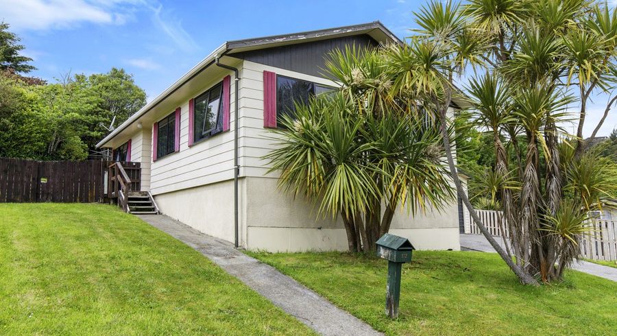  at 112 Norana Road, Timberlea, Upper Hutt