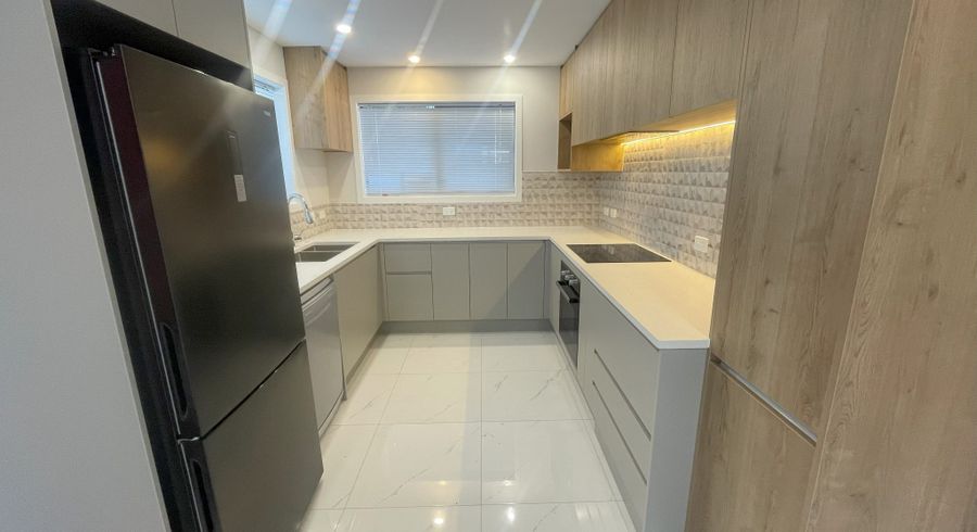  at 1A/68 Ireland Rd, Mount Wellington, Auckland City, Auckland