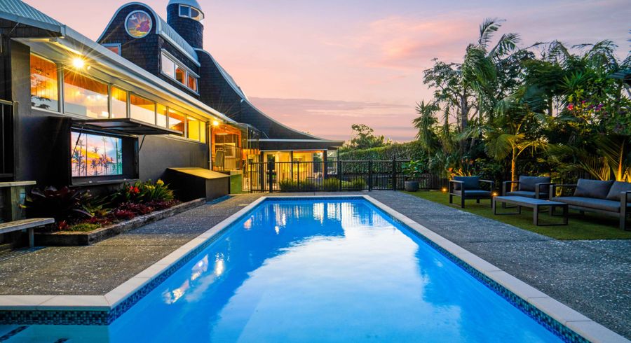  at 10 Caithness Place, Farm Cove, Manukau City, Auckland