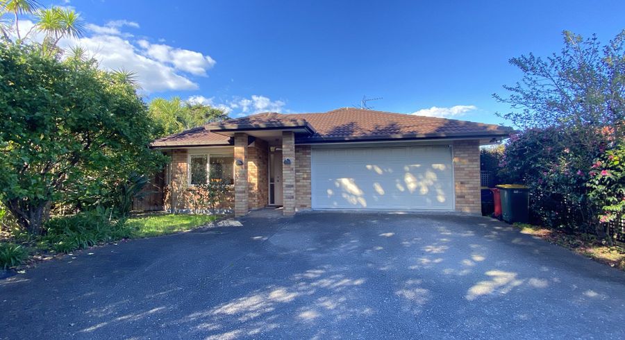  at 6E Clearwater Cove, West Harbour, Waitakere City, Auckland
