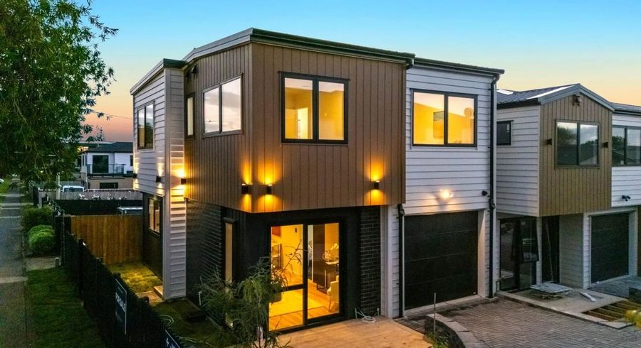  at 1/511 Massey Road, Mangere, Manukau City, Auckland