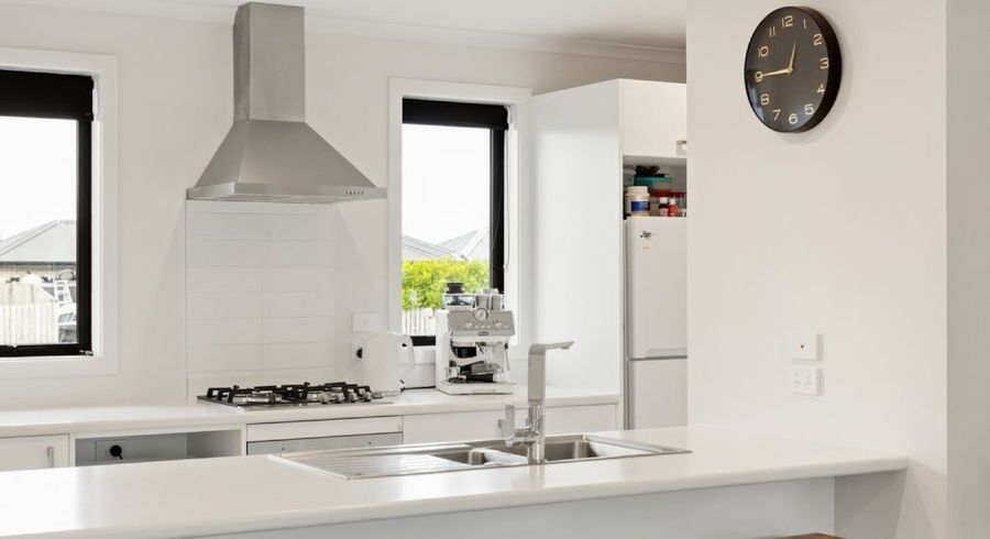  at 8 Manawaroa Close, Grandview Heights, Hamilton, Waikato