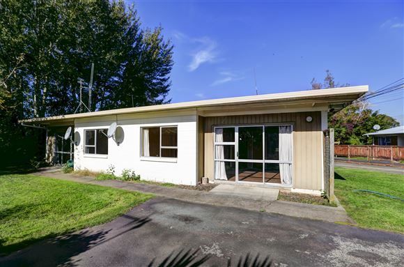  at 53 Barrie Crescent, Silverdale, Hamilton
