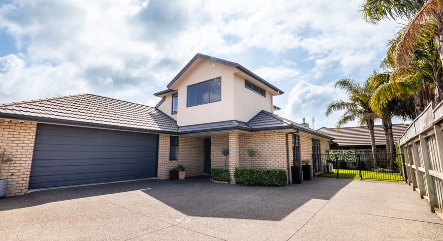  at 16 Durham Heights, Flagstaff, Hamilton
