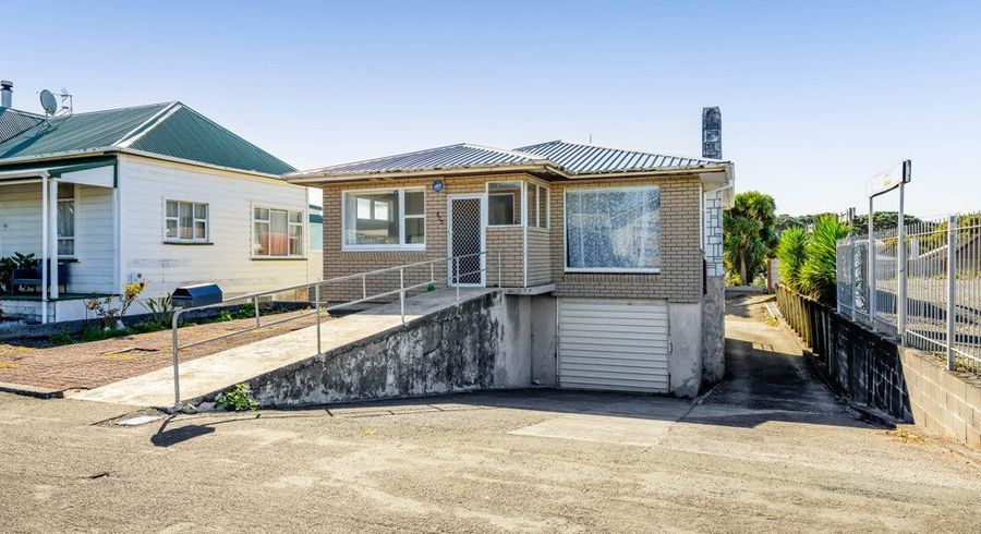  at 194 Saint Aubyn Street, New Plymouth, New Plymouth, Taranaki