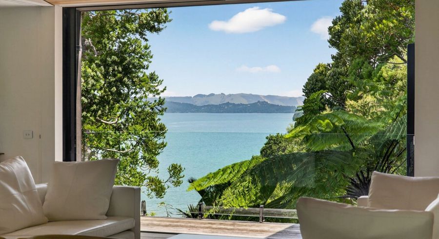  at 34 Arapito Road, Titirangi, Waitakere City, Auckland