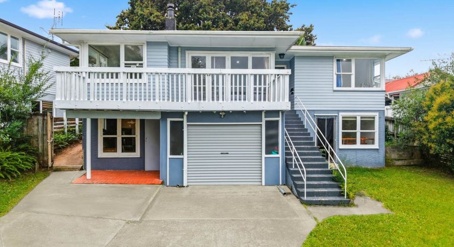  at 15 Wylie Avenue, Sunnynook, North Shore City, Auckland