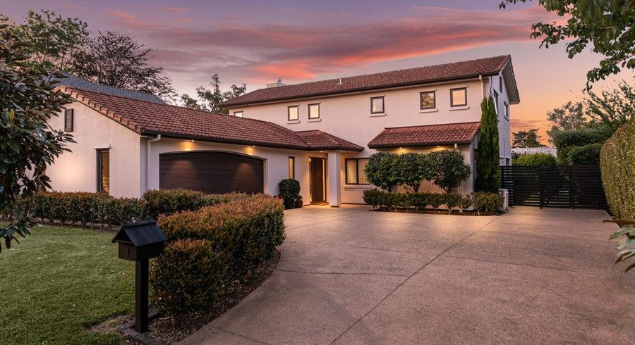  at 2 Birchwood Grove, Greenhithe, Auckland