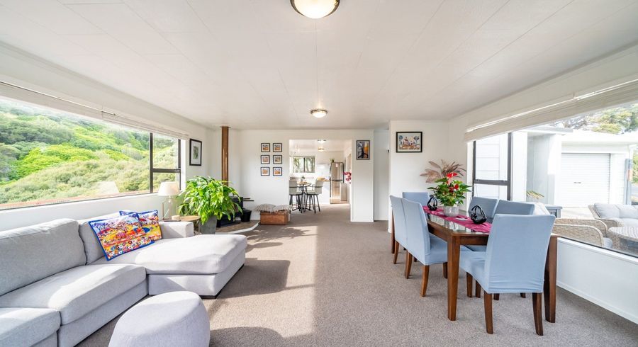  at 20 Roys Road, Plimmerton, Porirua, Wellington