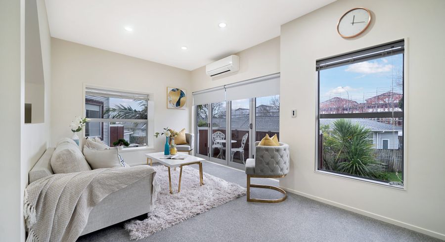  at 76N Edmonton Road, Henderson, Auckland