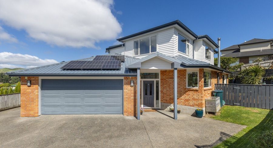  at 8 Kaweka Close, Aotea, Porirua, Wellington