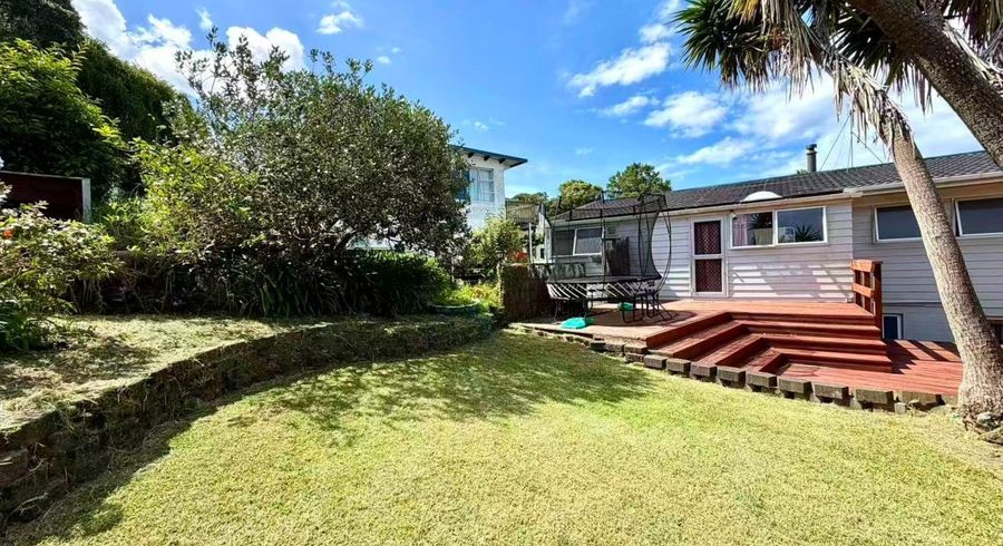  at 1/18 Gretel Place, Hillcrest, North Shore City, Auckland