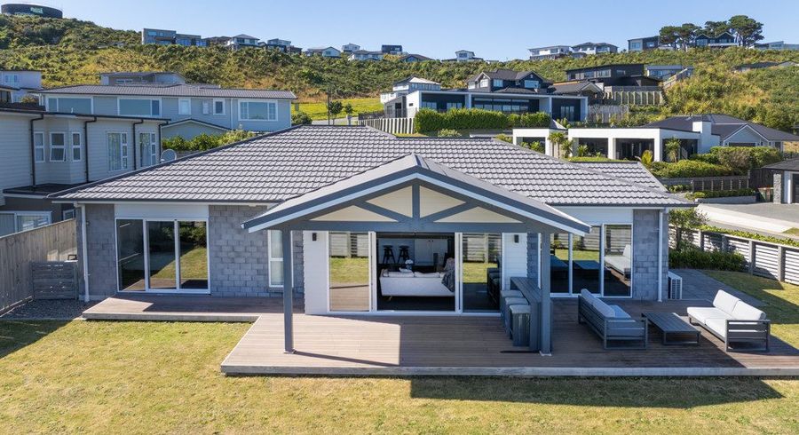  at 25 Ken Douglas Drive, Aotea, Porirua