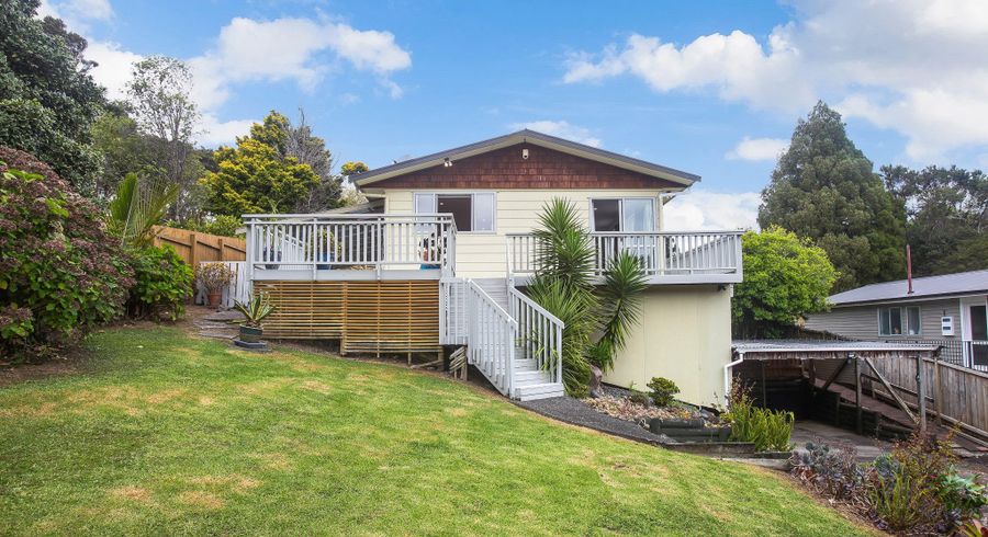  at 7 Napuka Road, Henderson Valley, Waitakere City, Auckland