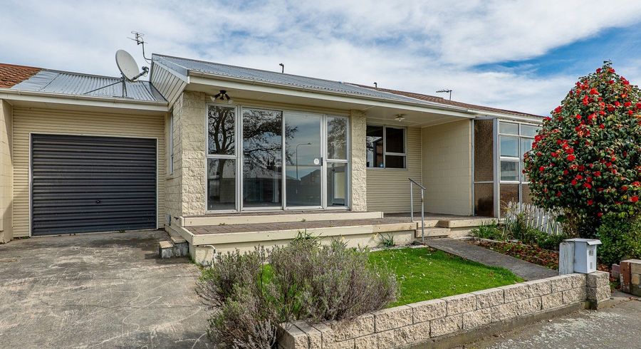  at 2/80 Charles Street, Waltham, Christchurch City, Canterbury