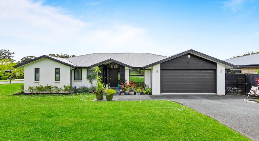  at 15 Blackwood Road, Silverdale, Silverdale