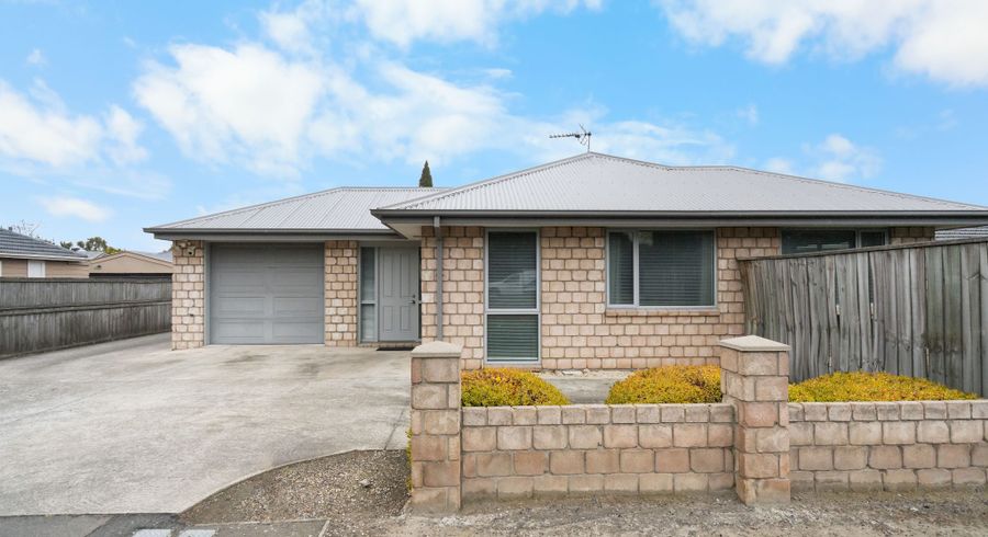  at 1/335 Main South Road, Hornby, Christchurch City, Canterbury