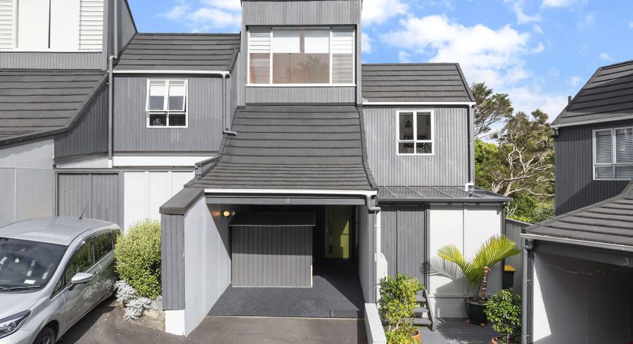  at 4/112 Coronation Road, Hillcrest, North Shore City, Auckland