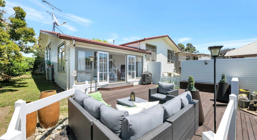  at 32 Elliot Street, Howick, Auckland