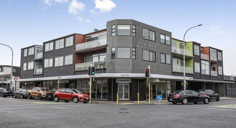  at 13/337 Jackson Street, Petone, Lower Hutt