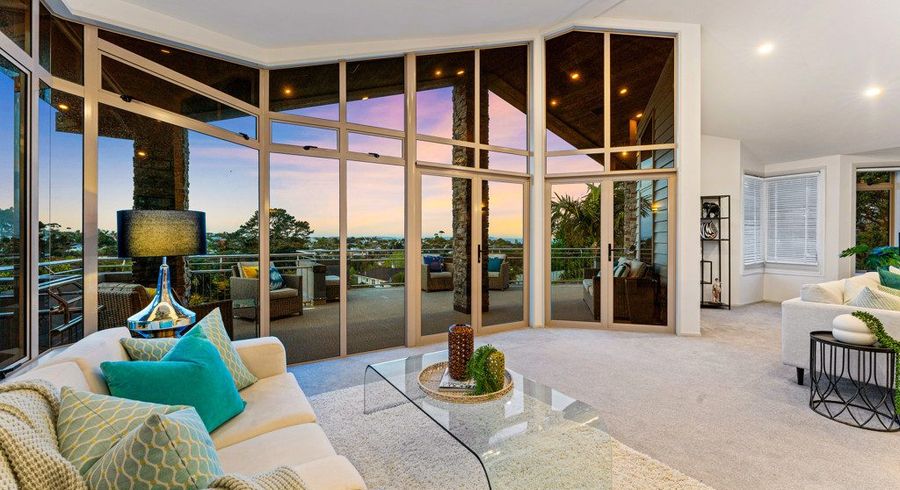  at 1 Centennial Place, Campbells Bay, North Shore City, Auckland