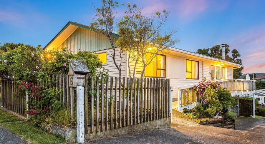  at 6 Inlet View, Titahi Bay, Porirua