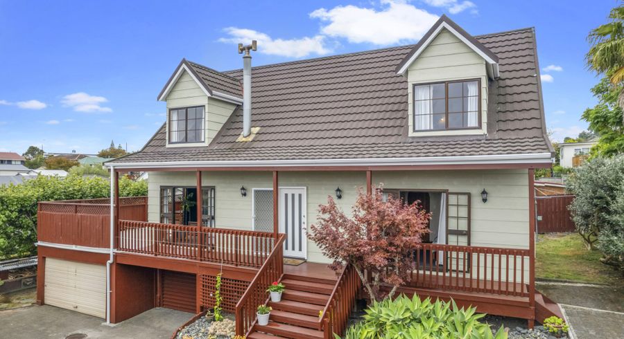  at 2/12 Evans Road, Glen Eden, Auckland