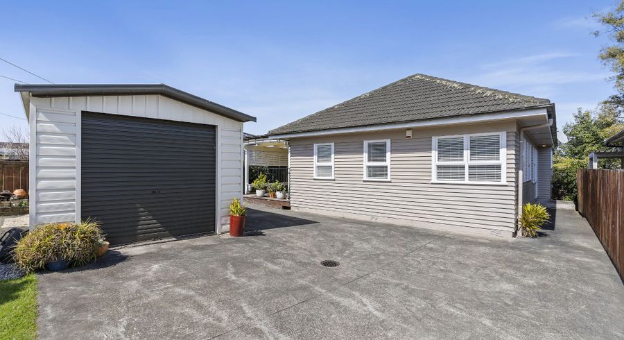  at 276C Wairau Road, Glenfield, Auckland