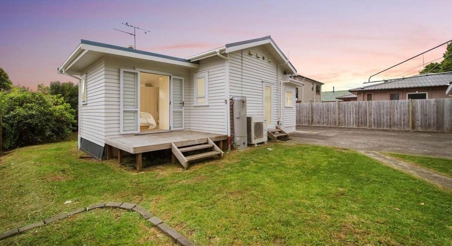  at 1/129 Tui Road, Papatoetoe, Auckland