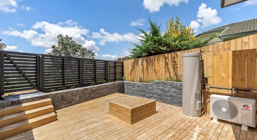 at 6/24 Carnoustie Drive, Wattle Downs, Manukau City, Auckland