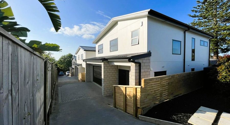  at 4A Worcester Road, Meadowbank, Auckland