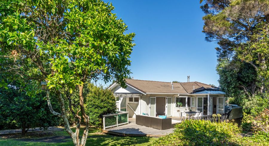  at 10 Brunton Place, Glenfield, North Shore City, Auckland