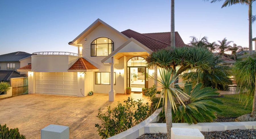  at 5 Kahala Place, West Harbour, Waitakere City, Auckland