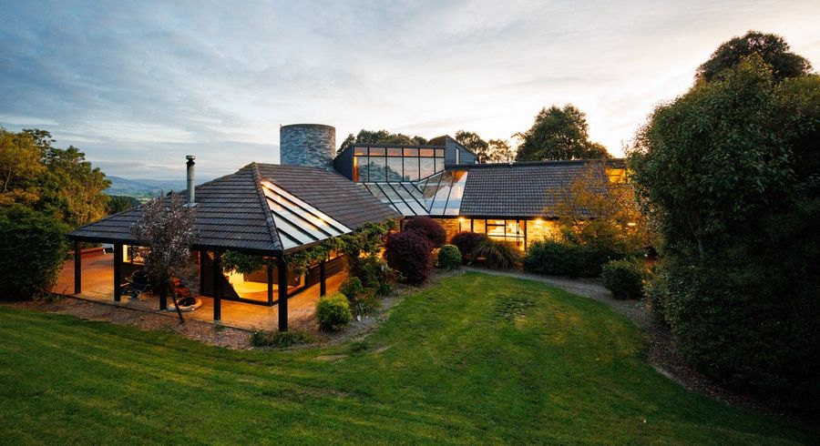  at 232 Hendersons Line, Kelvin Grove, Palmerston North