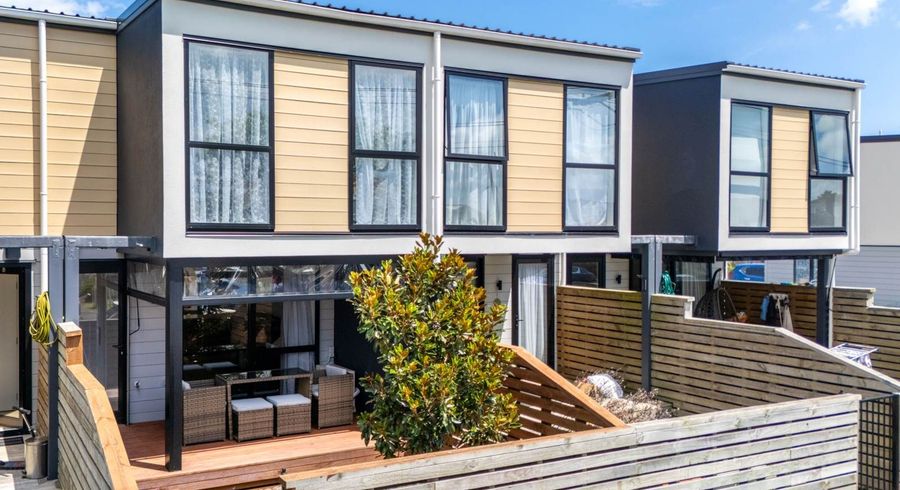  at 3/2 Parson Lane, Papatoetoe, Manukau City, Auckland