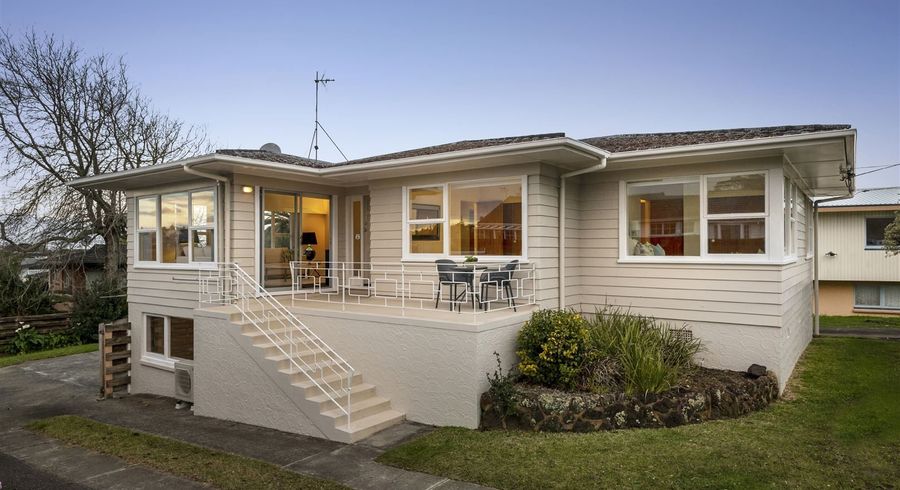  at 225 Forrest Hill Road, Forrest Hill, Auckland