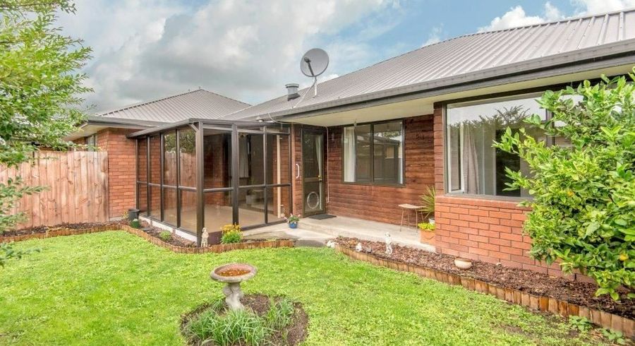  at 2/35 Division Street, Riccarton, Christchurch City, Canterbury