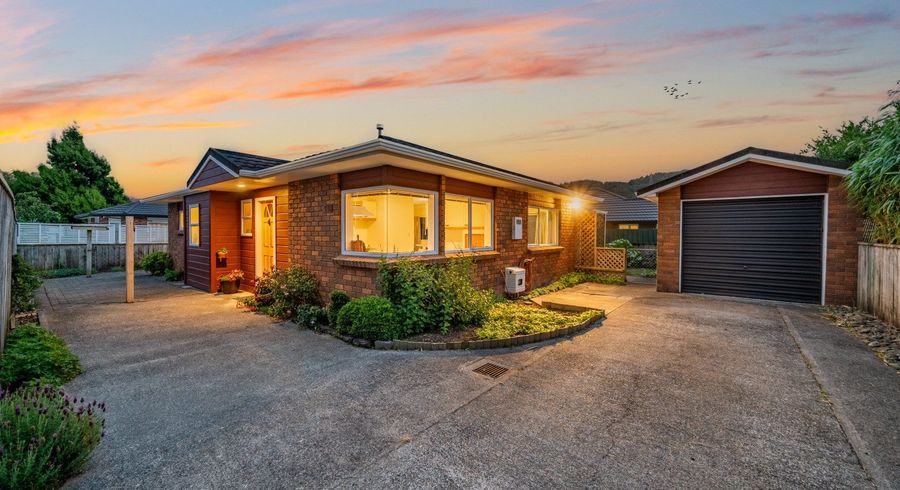  at 3a Oak Street, Ebdentown, Upper Hutt, Wellington