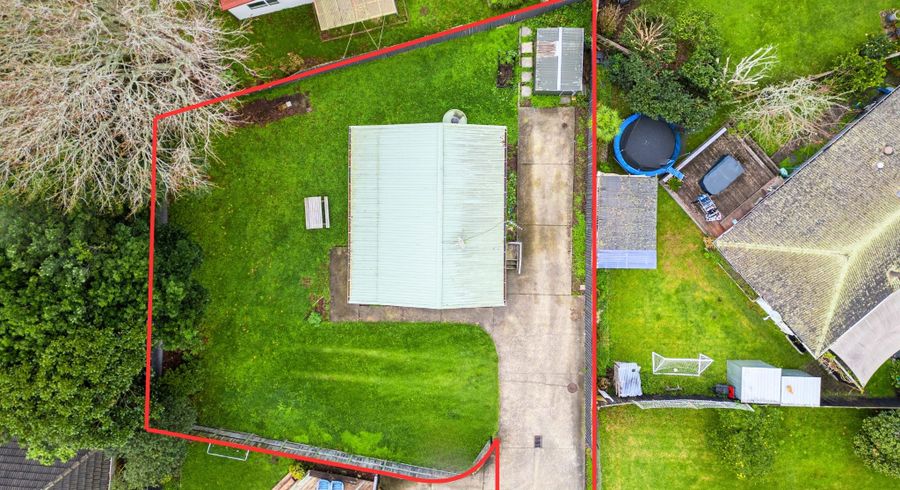  at 11A Kervil Avenue, Te Atatu Peninsula, Waitakere City, Auckland