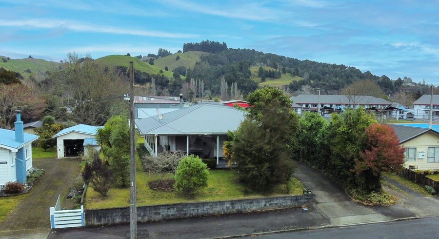  at 185 Hakiaha St (State Highway, 4), TAUMARUNUI