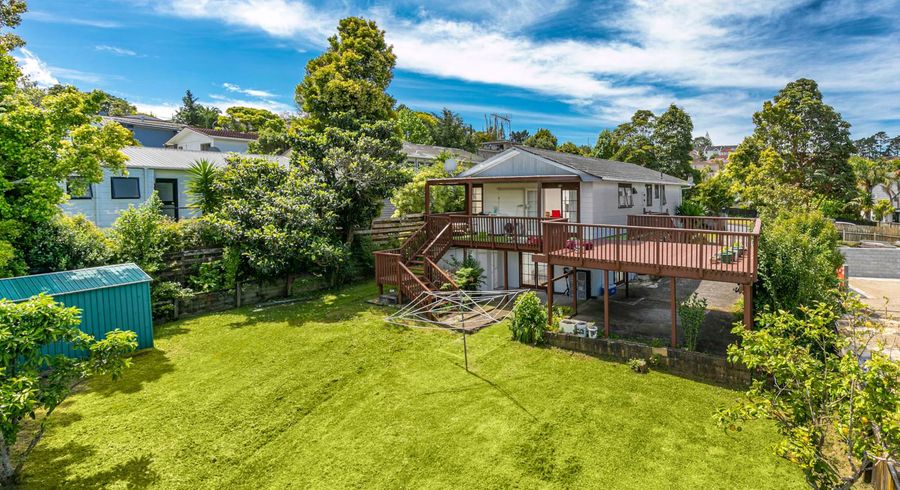  at 15 Lavery Place, Sunnynook, Auckland