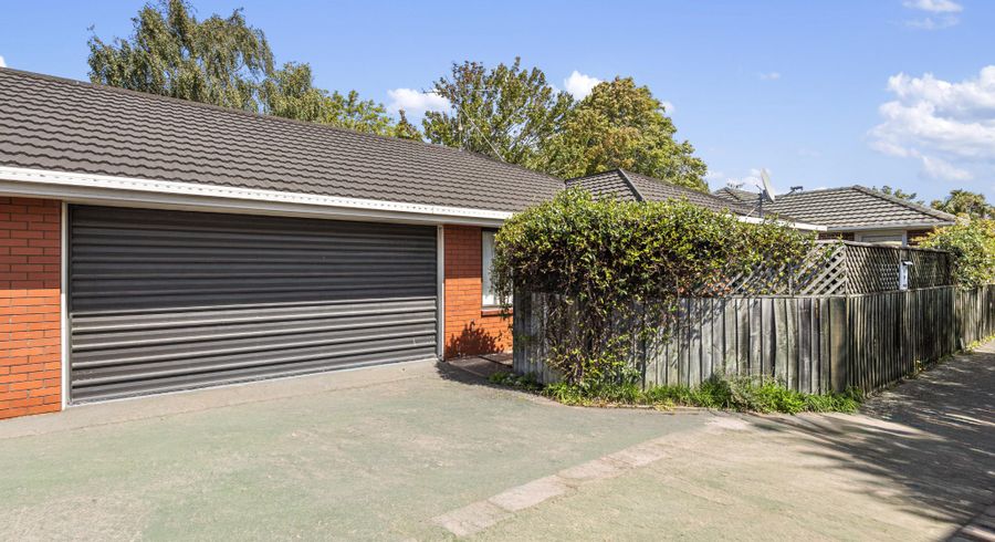  at 2/44 Division Street, Riccarton, Christchurch City, Canterbury