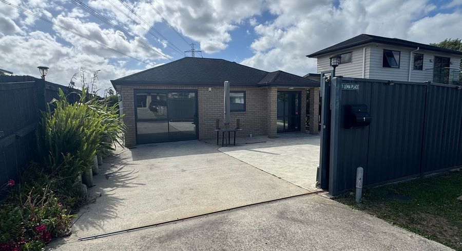  at 1 Lema Place, Clover Park, Manukau City, Auckland
