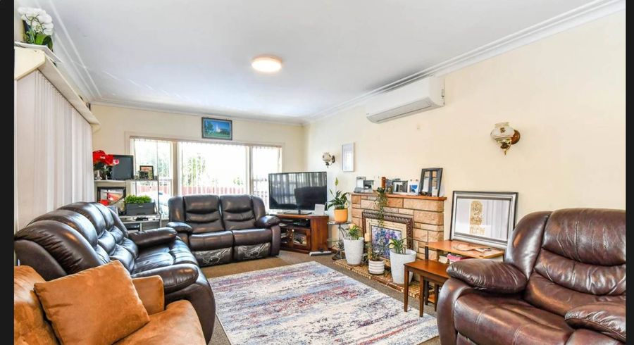  at 11 Staines Avenue, Mangere, Manukau City, Auckland